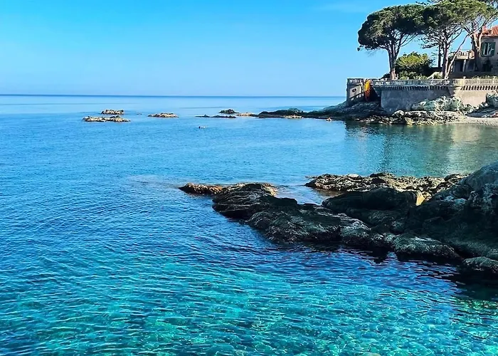 Au Bord De * San-Martino-di-Lota